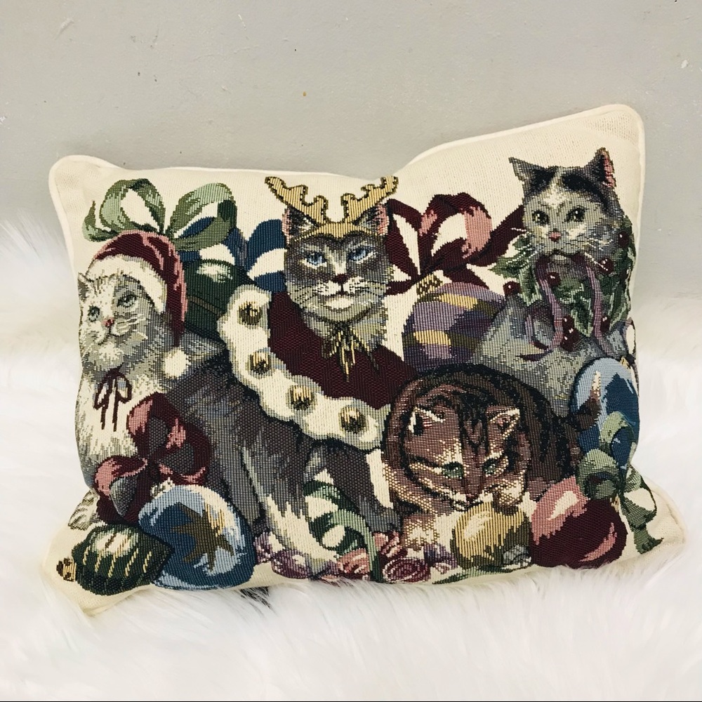 Bess Brand Cat Tapestry Pillow 4 Kitten Christmas Velvet Backed. 
12” by 16”